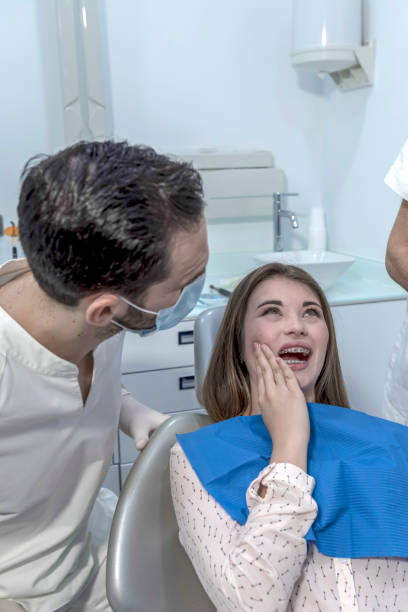 Best Emergency Gum Treatment in Shorewood, IL