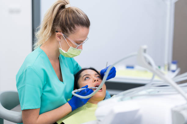Best Emergency Dental Care for Broken or Chipped Teeth in Shorewood, IL
